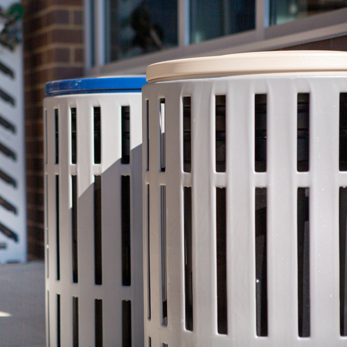 リメイク缶　グラデーション　バケツ　No.419 Anova Latitude 40 Gallon Receptacle | L1439