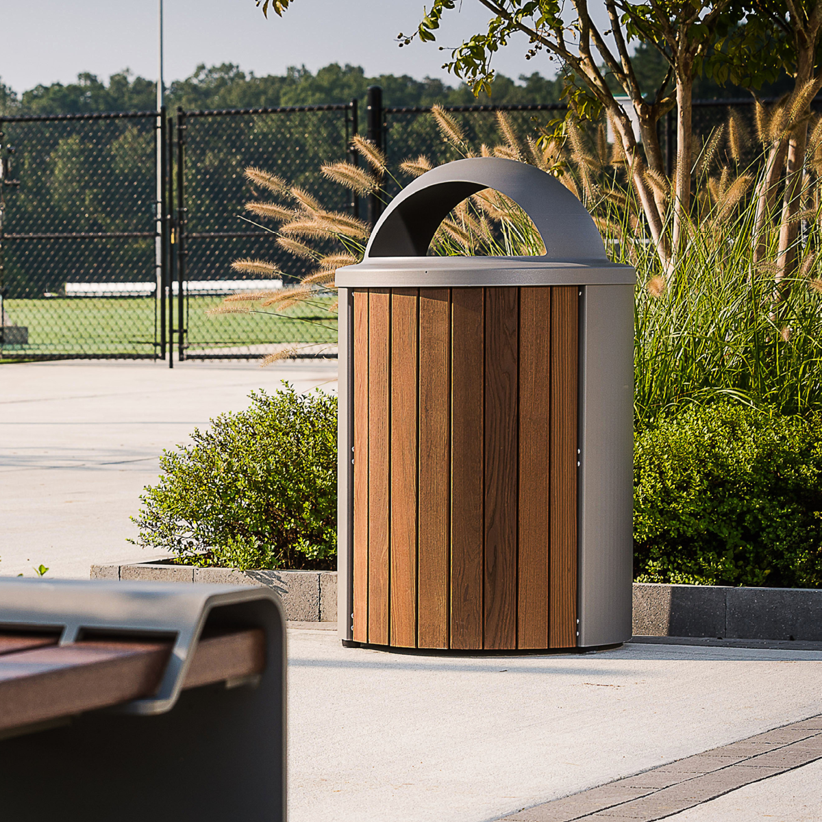 Anova Madison 35 Gal Thermory Trash Receptacle, Open Hood Top | TT35DT